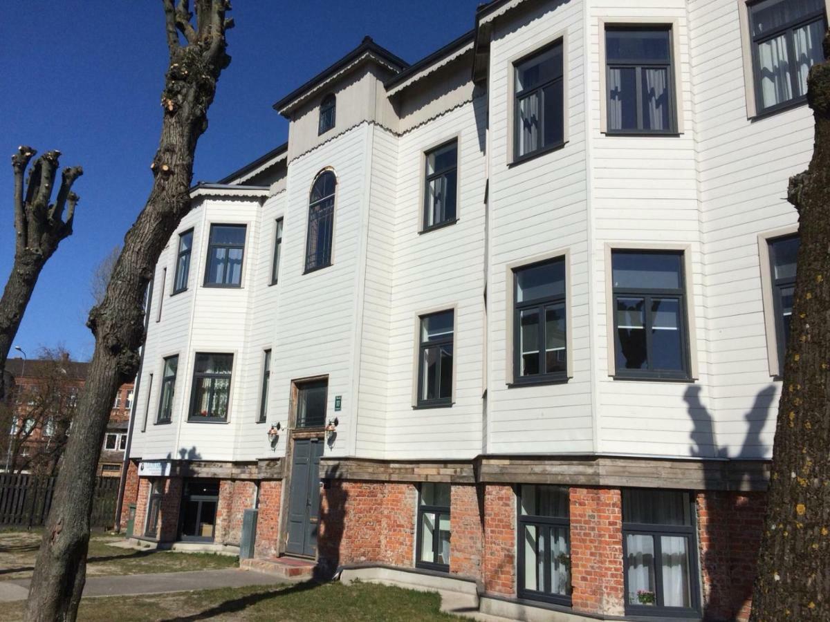 Simple & Elegant Apartment Liepaja Ngoại thất bức ảnh
